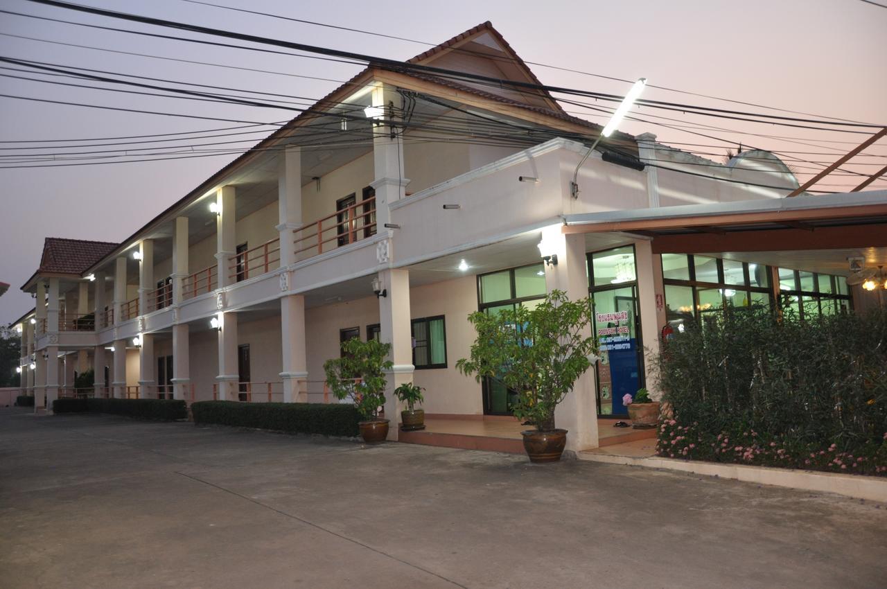 Poon Suk Hotel Kabin Buri Exterior foto